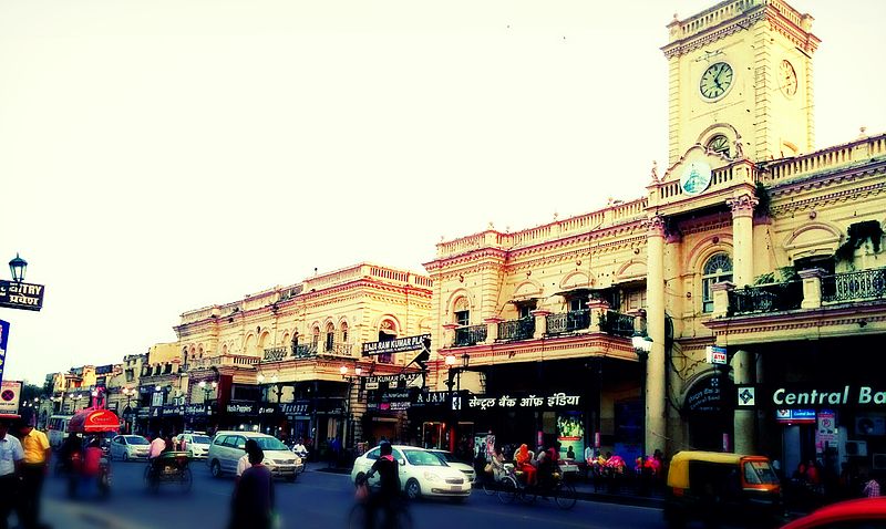 Shop from here…5 best budget shopping spots in Lucknow